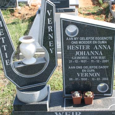 WEIR Vernon 1930-2004 &amp; Hester Anna Johanna FOURIE 1931-2001
