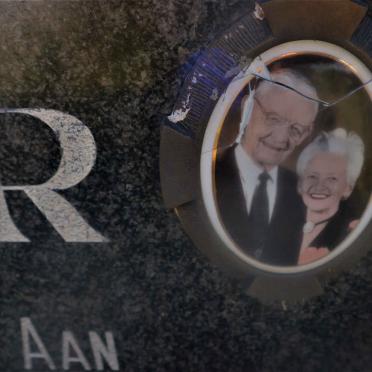 JAGER M.v.A., de 1914-2006 &amp; Anna M. SCHOLTZ 1917-2011