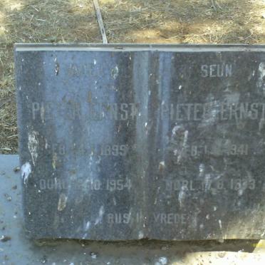 VUUREN Pieter Ernst, van 1899-1954 :: VAN VUUREN Pieter Ernst 1941-19?3