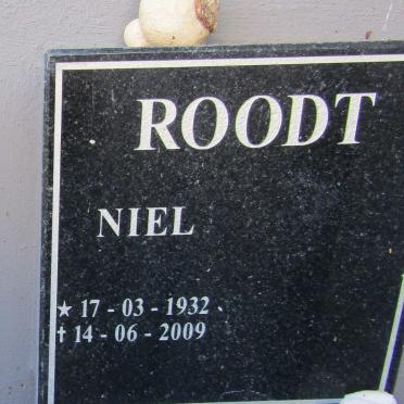 ROODT Niel 1932-2009