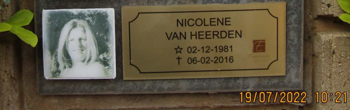 HEERDEN Nicolene, van 1981-2016