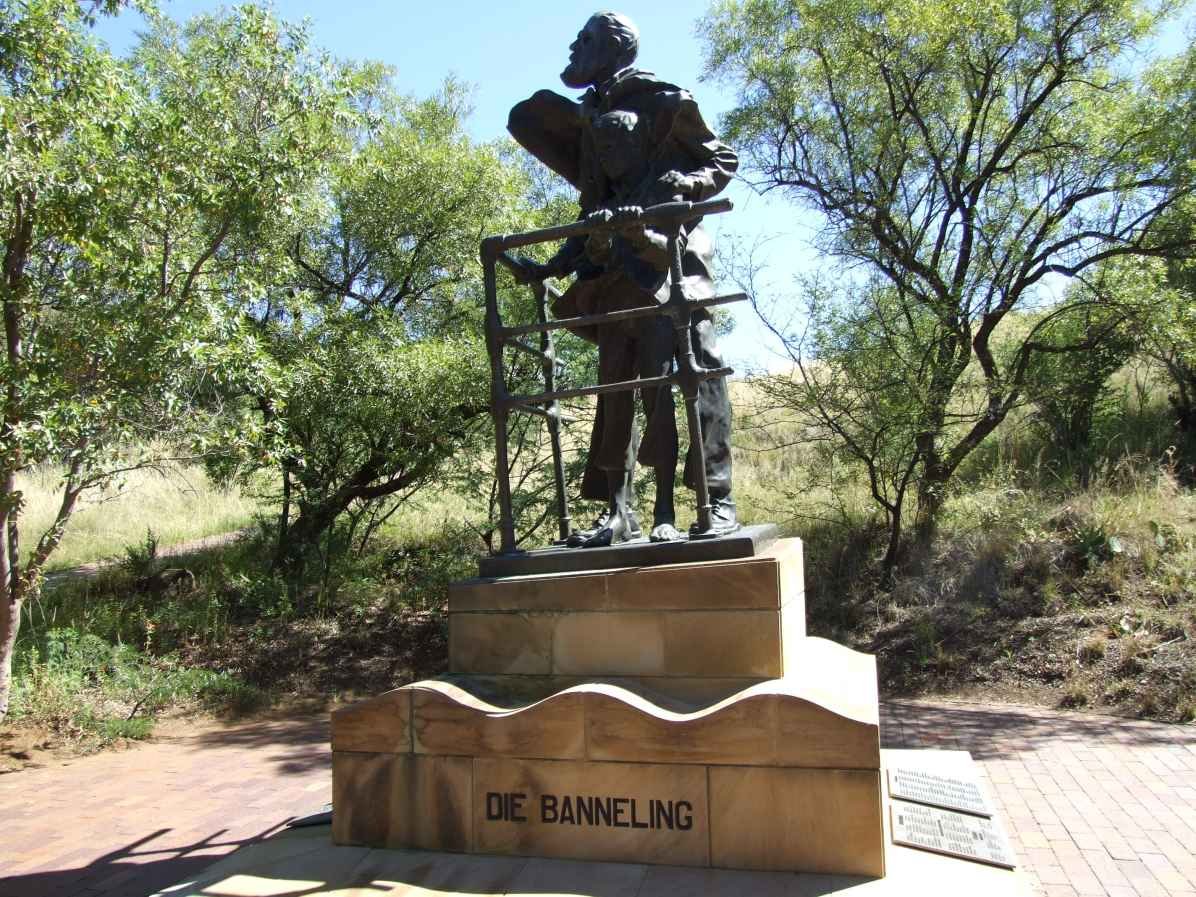 1. Die Banneling - Overview / Oorsig