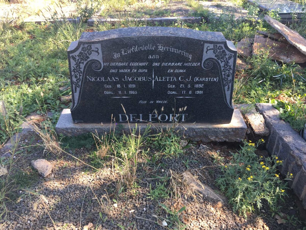 DELPORT Nicolaas Jacobus 1891-1965 &amp; Aletta C.J. KARSTEN 1892-1981
