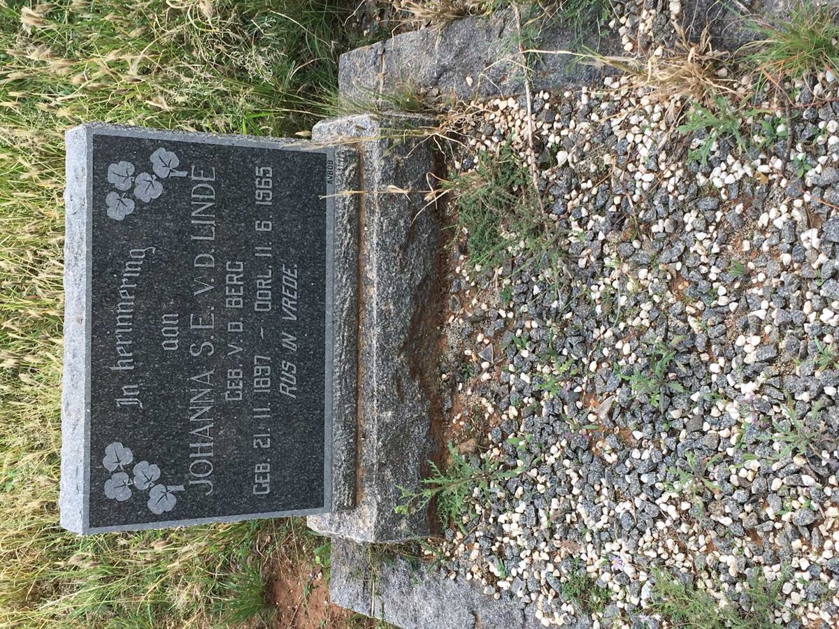 LINDE Johanna S.E., v.d. nee V.D. BERG 1897-1965