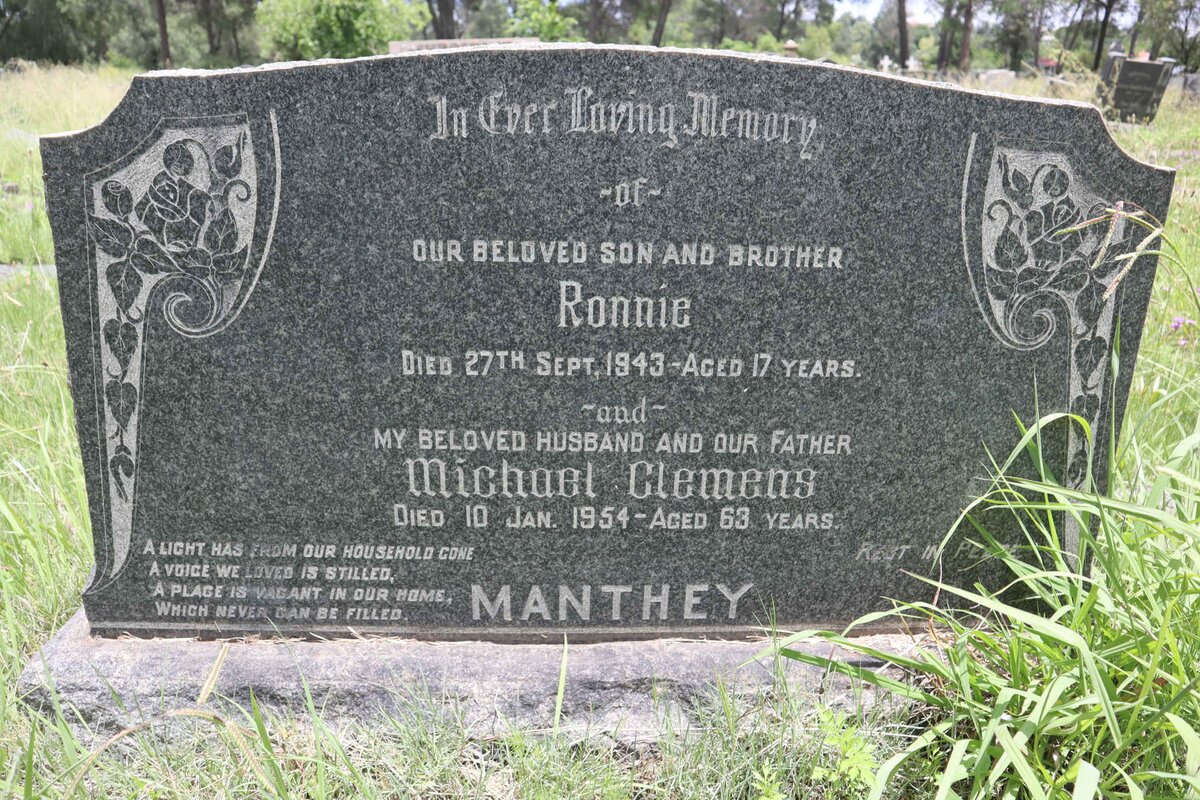 MANTHEY Michael Clemens -1954 :: MANTHEY Ronnie -1943