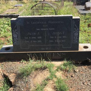 MAARTENS Jacob J. 1890-1965 &amp; Josina E. 1895-1977