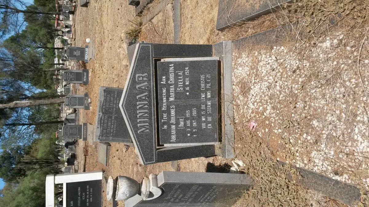 MINNAAR Abraham Johannes 1915-2005 &amp; Martha Christina 1924-