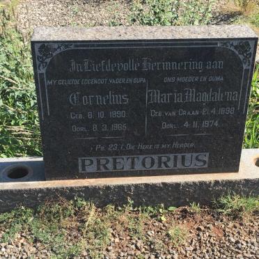 PRETORIUS Cornelius 1890-1965 &amp; Maria Magdalena VAN GRAAN 1898-1974