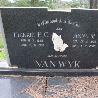 WYK Frikkie P.C., van 1898-1970 &amp; Anna M. 1905-2003