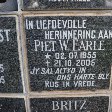 EARLE Piet W. 1955-2005