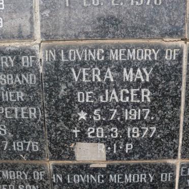 JAGER Vera May, de 1917-1977