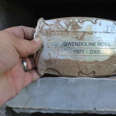 ROSS Gwendoline 1921-2005