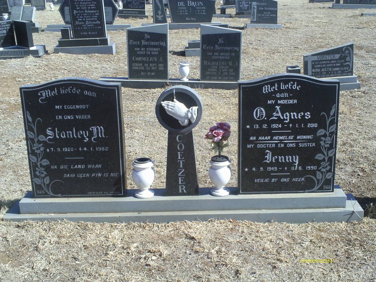 COETZER Stanely M. 1920-1982 &amp; O. Agnes1924-2010 :: COETZER Jenny 1949-1990