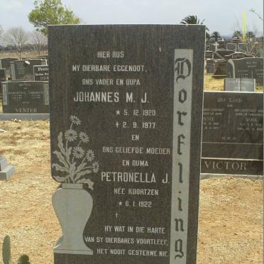 DORFLING Johannes M.J. 1920-1977 &amp; Petronella J. KOORTZEN 1922-