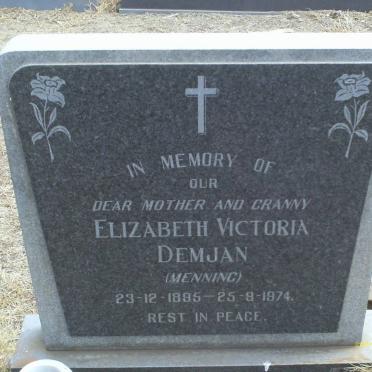 D - Vanne :: Surnames - D