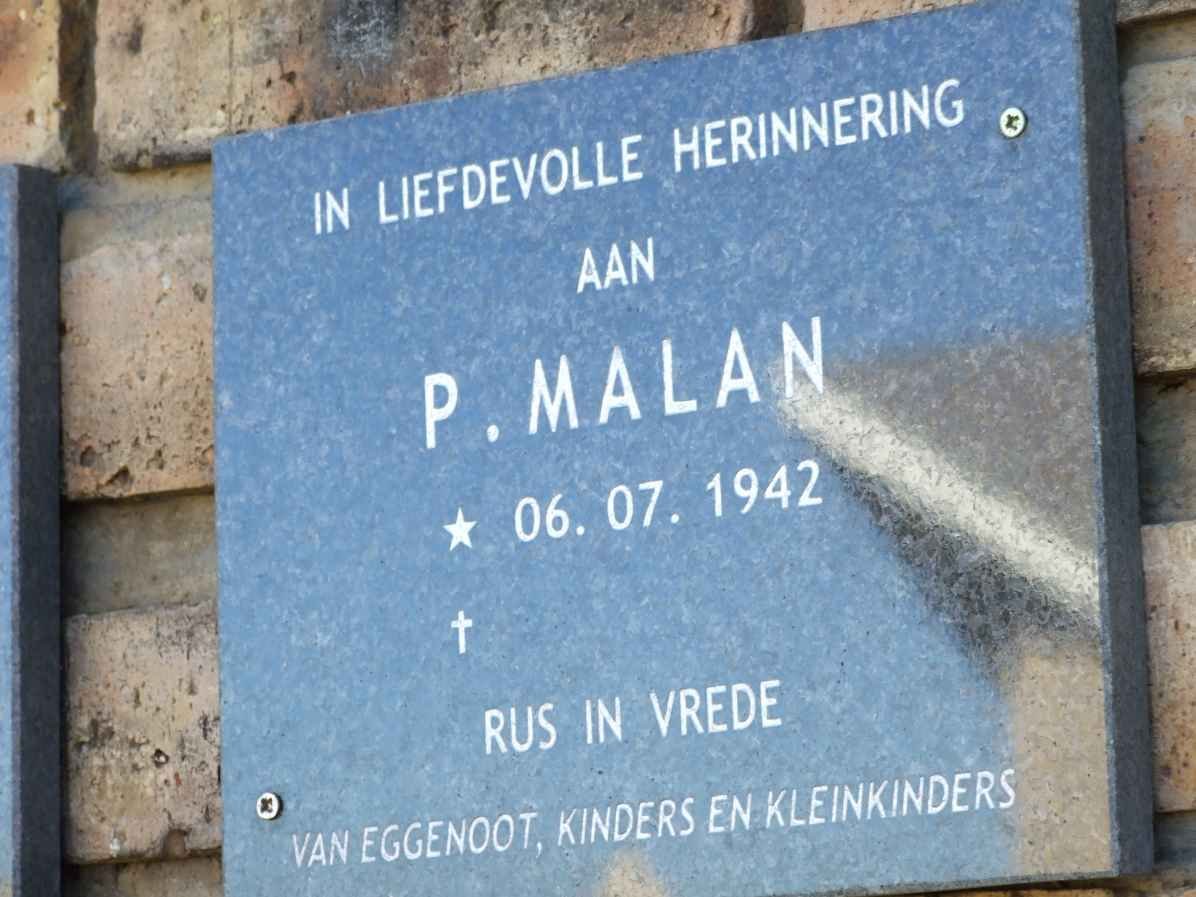 MALAN P. 1942-
