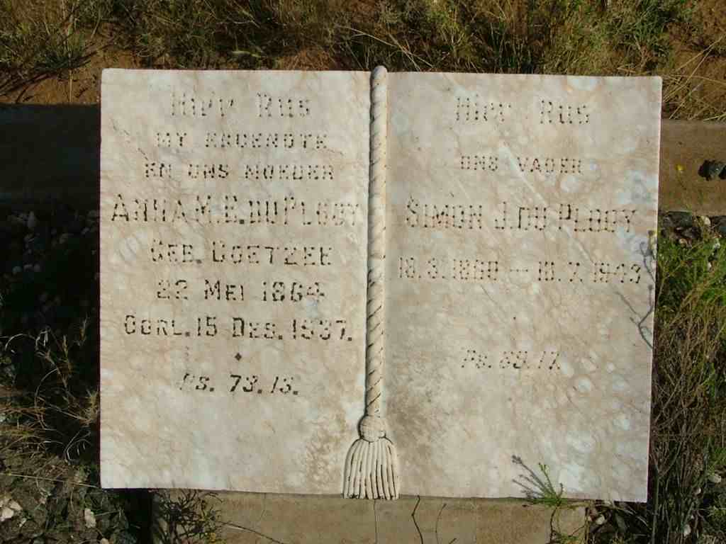 PLOOY Simon J. 18?0-1943 &amp; Anna M.E. COETZEE 1864-1937