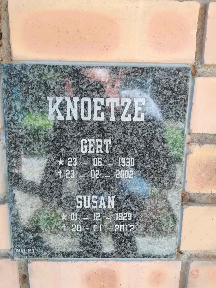 KNOETZE Gert 1930-2002 &amp; Susan 1929-2012