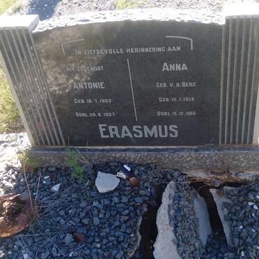 ERASMUS Antonie 1903-1957 &amp; Anna V.D. BERG 1913-1960