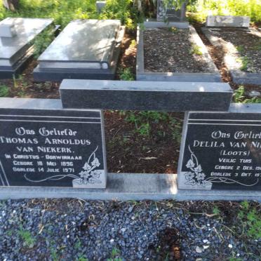NIEKERK Thomas Arnoldus, van 1896-1971 &amp; Delila LOOTS 1905-1973
