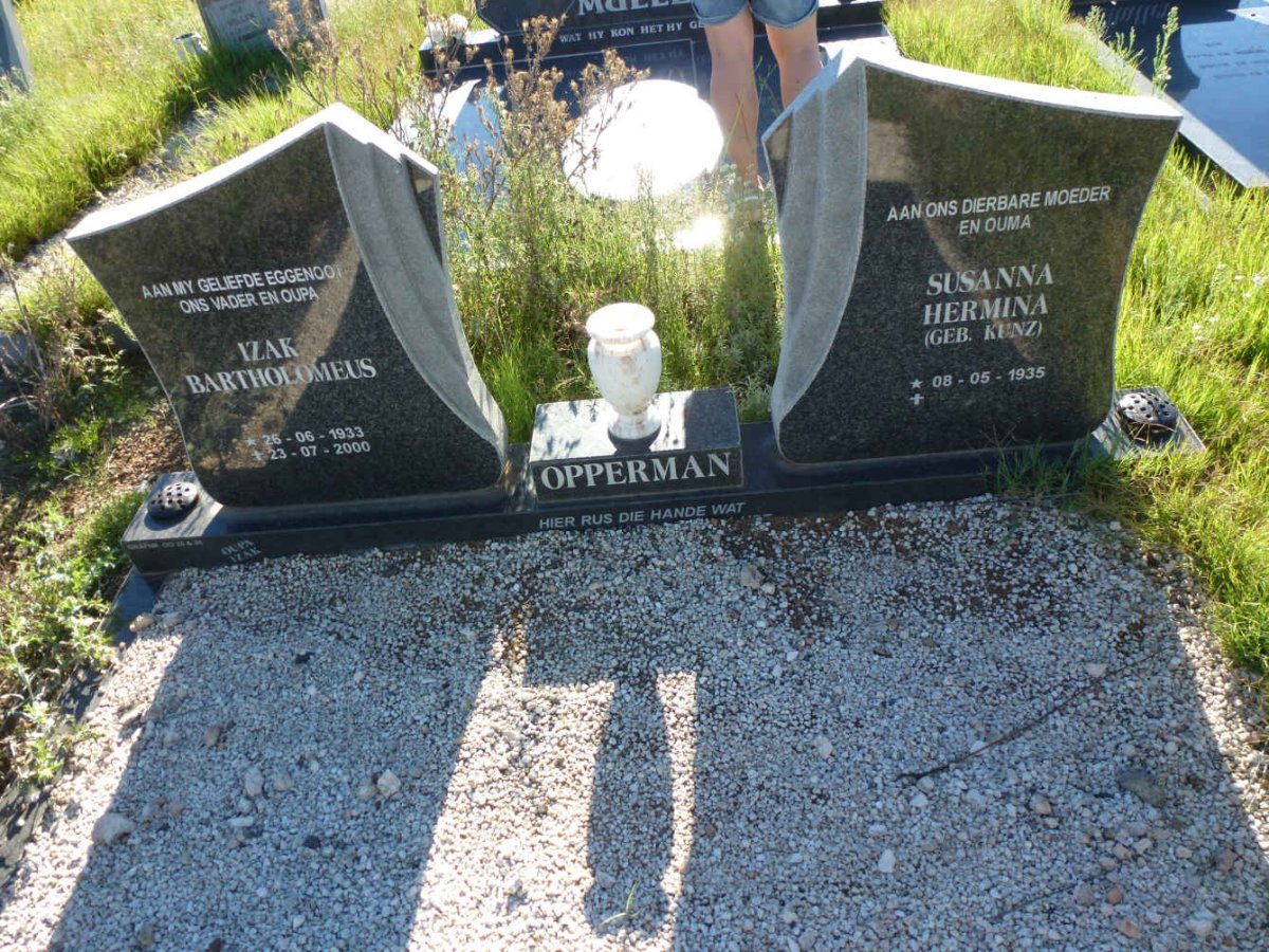 OPPERMAN Izak Bartholomeus 1933-2000 &amp; Susanna Hermina KUNZ 1935-