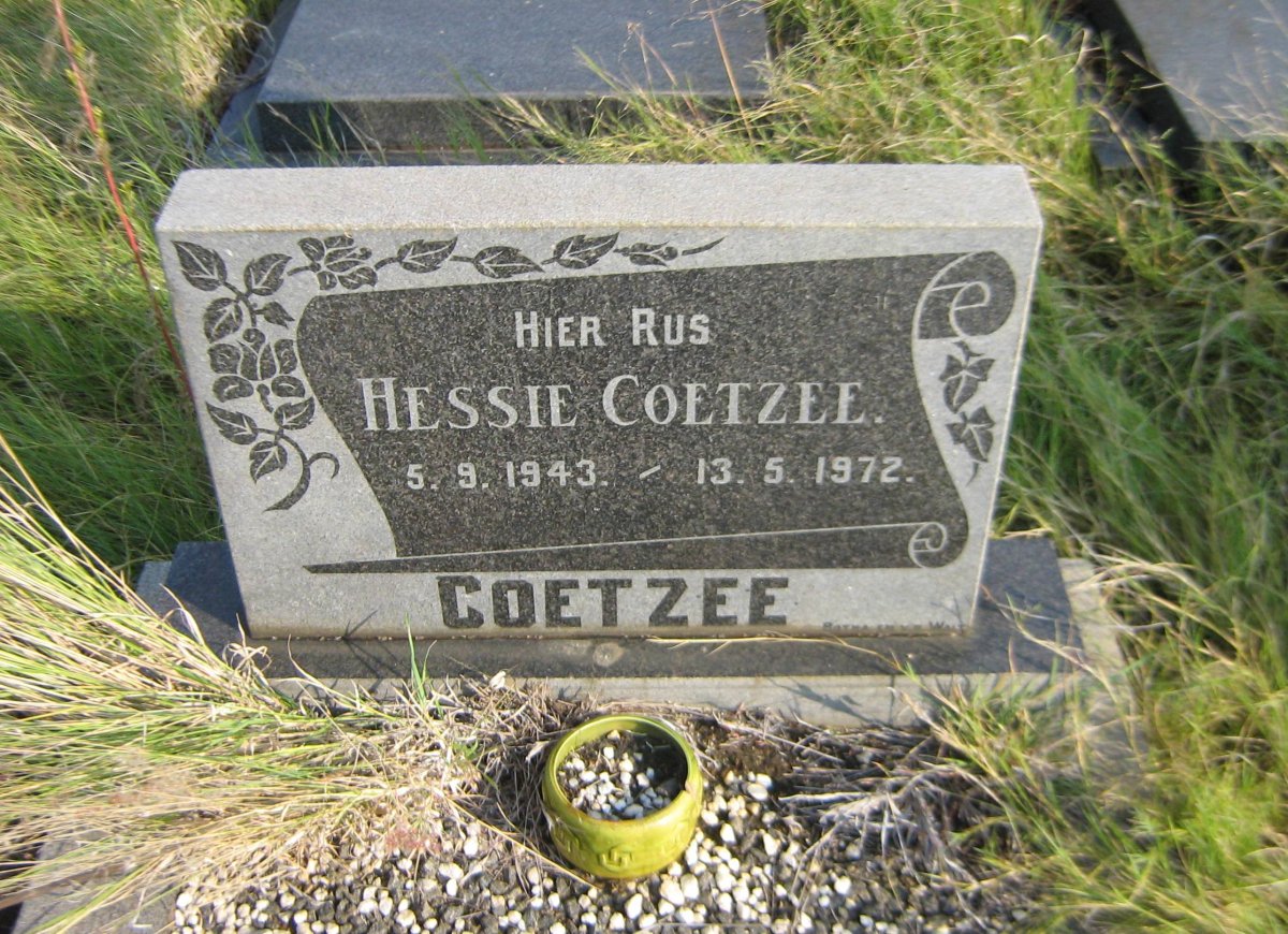 COETZEE Hessie 1943-1972