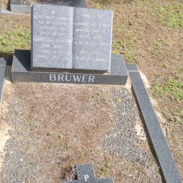 BRUWER Cornelis Adrian 1912-19?? &amp; Phoebe 1918-2005