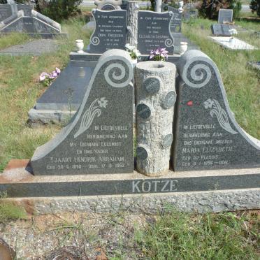 KOTZE Tjaart Hendrik Abraham 1890-1962 &amp; Maria Elizabeth DU PLESSIS 1896-