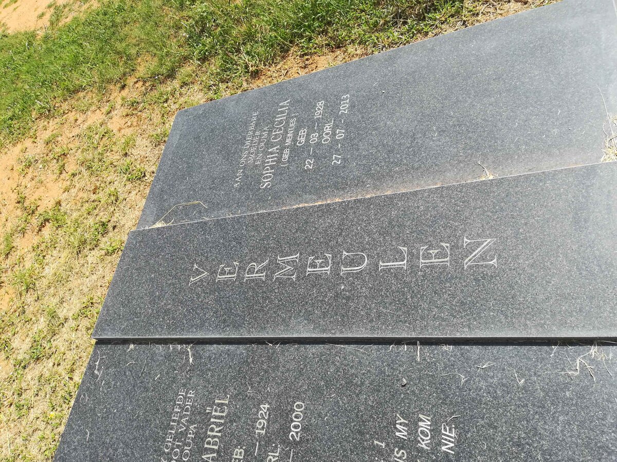 VERMEULEN Jan Gabriël 1924-2000 &amp;  Sophia Cecilia MEINTJES 1928-2013