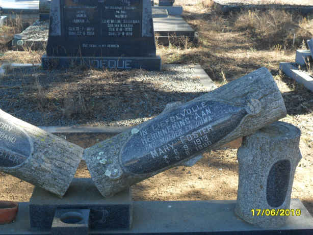 FOSTER Mary 1913-1990