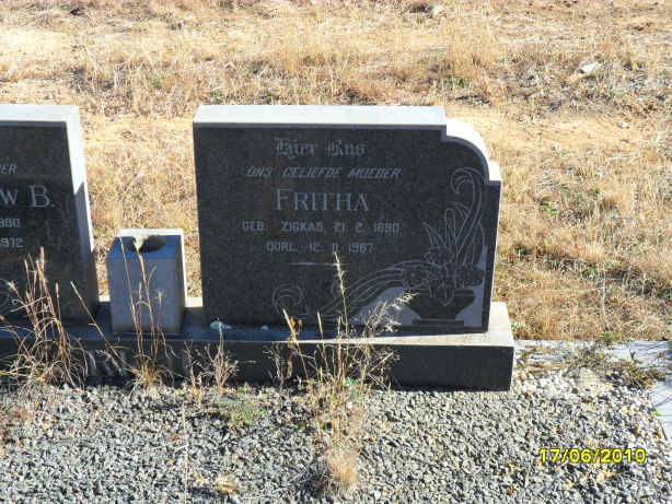 ? Fritha nee ZIGKAS 1890-1967