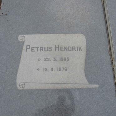 ROOYEN Petrus Hendrik, van 1905-1976 & Henriette Fredrique 1911-  _3