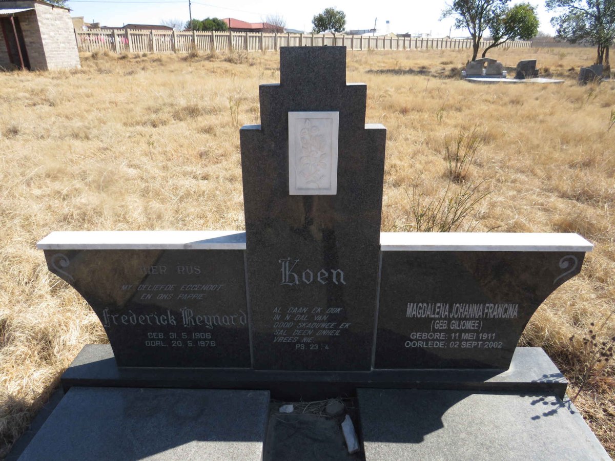 KOEN Frederick Reynard 1906-1976 &amp; Magdalena Johanna Francina GILIOMEE 1911-2002