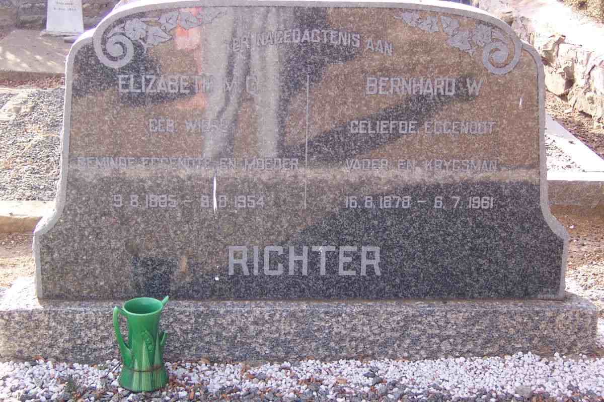 RICHTER Bernhard W. 1878-1961 &amp; Elizabeth M.C. WIESE 1885-1954