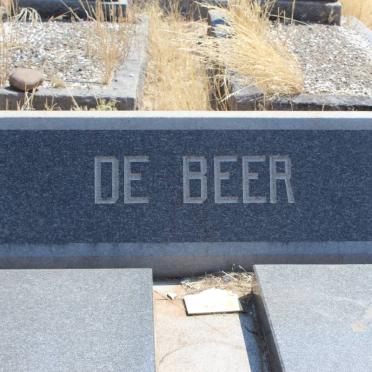 DE BEER 