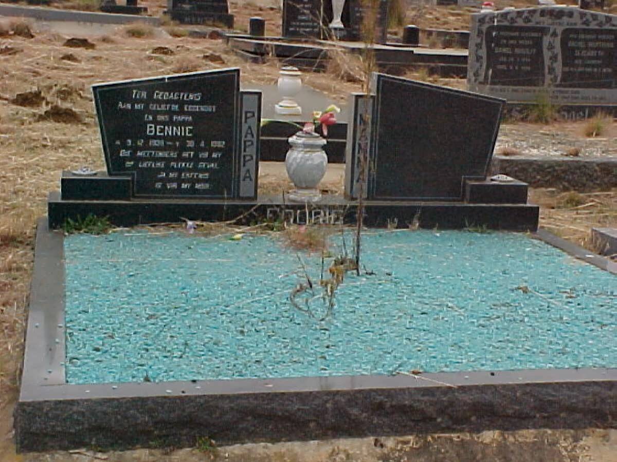 FOURIE Bennie 1936-1982