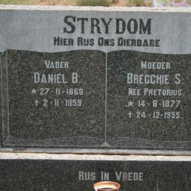 STRYDOM Daniel B. 1868-1955 &amp; Bregchie S. PRETORIUS 1877-1955