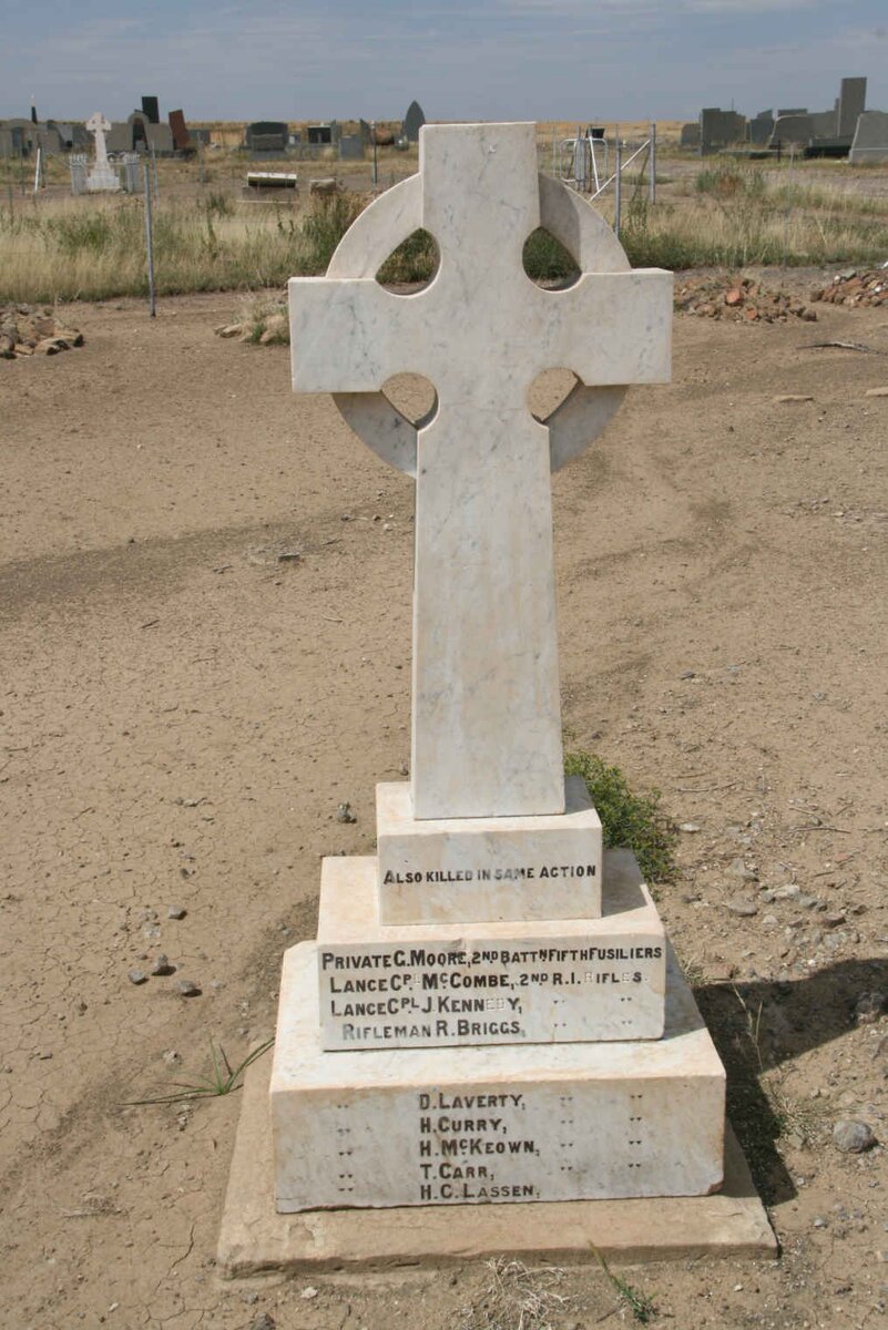 MOORE G. :: MCCOMBE :: KENNEDY J. :: BRIGGS R. :: LAVERTY D. :: CURRY H. :: MCKEOWN H. :: CARR T. :: LASSEN H.C.