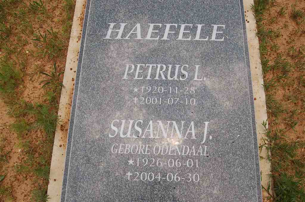 HAEFELE Petrus L. 1920-2001 &amp; Susanna J. ODENDAAL 1926-2004