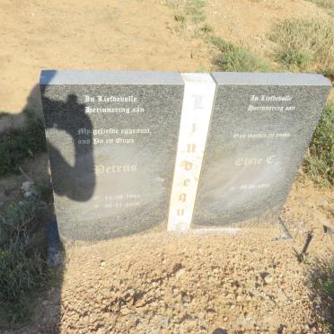 LINDEQUE Petrus 1944-2008 &amp; Elsie C. 1952-