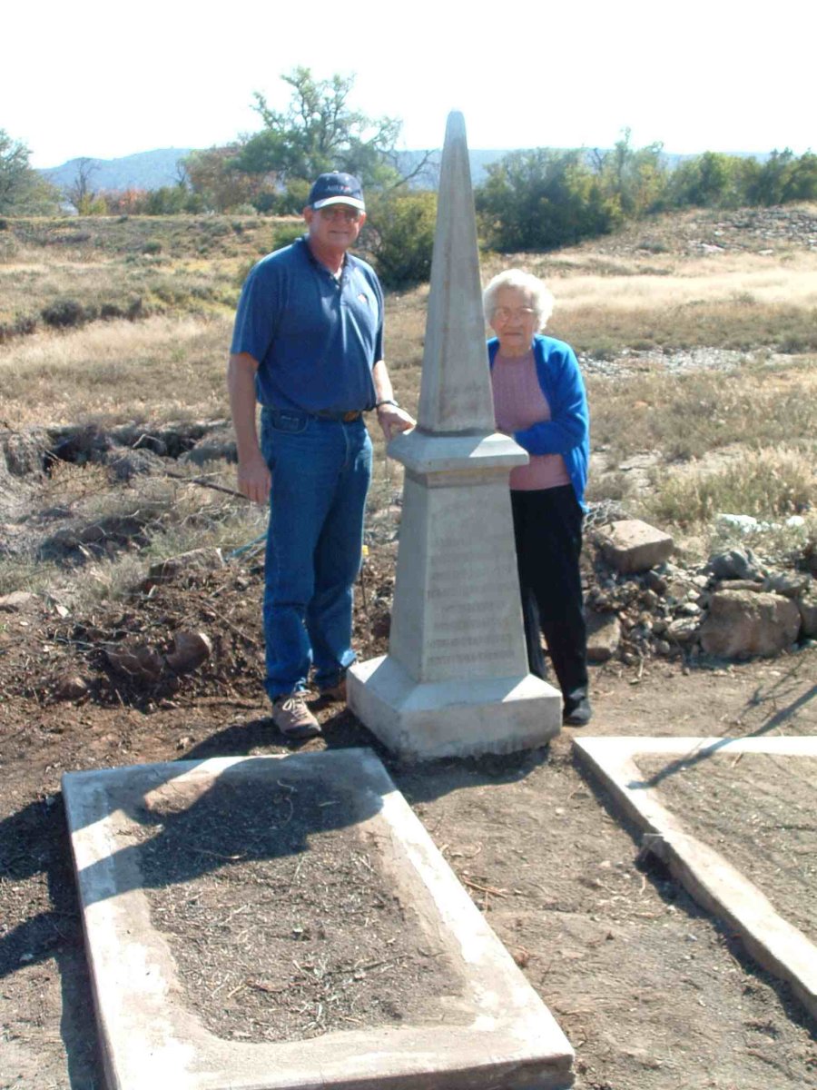 VILLIERS Jan H.S., de &amp;  E. MYBURGH