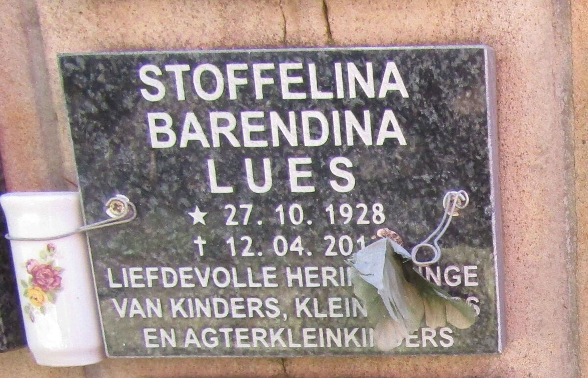 LUES Stoffelina Barendina 1928-201?