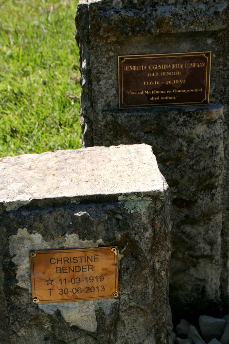 COMPAAN Henrietta Augustina nee BENDER 1916-1997 :: BENDER Christine 1919-2013