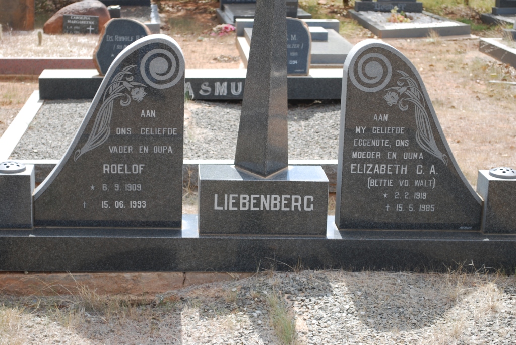 LIEBENBERG Roelof 1909-1993 &amp; Elizabeth G.A. V.D. WALT 1919-1985