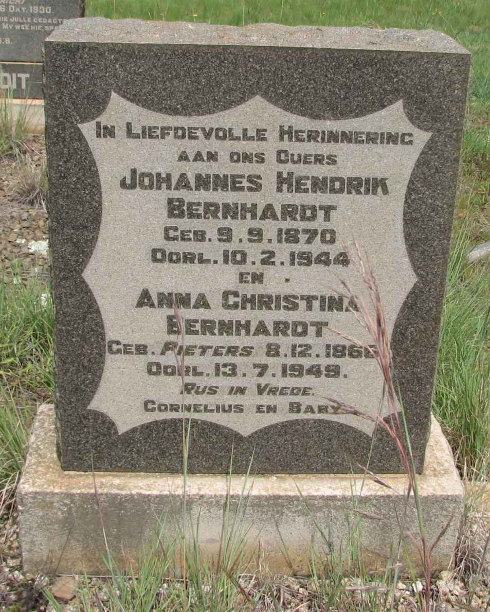 BERNHARDT Johannes Hendrik 1870-1944 &amp; Anna Christina PIETERS 1866-1949