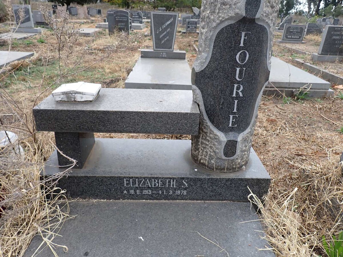 FOURIE Elizabeth S. 1913-1976