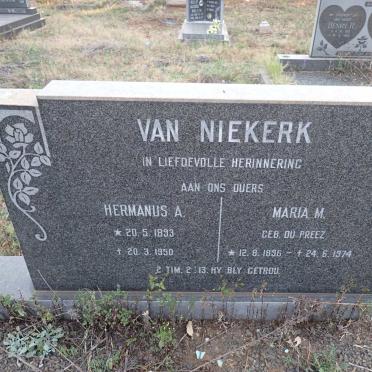 NIEKERK Hermanus A., van 1893-1950 & Maria M. DU PREEZ 1896-1974 