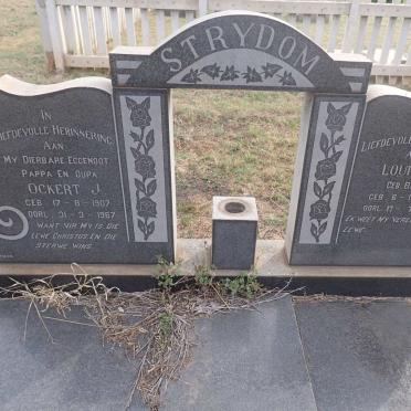 STRYDOM Ockert J. 1907-1967 & Louisa M. BOTHA 1908-1997