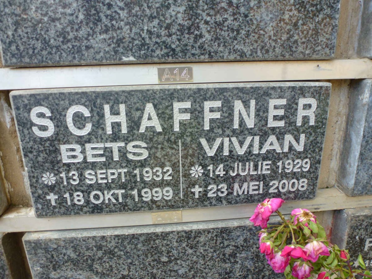 SCHAFFNER Vivian 1929-2008 &amp; Bets 1932-1999