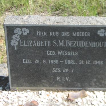 BEZUIDENHOUT Elizabeth S.M. nee WESSELS 1899-1946